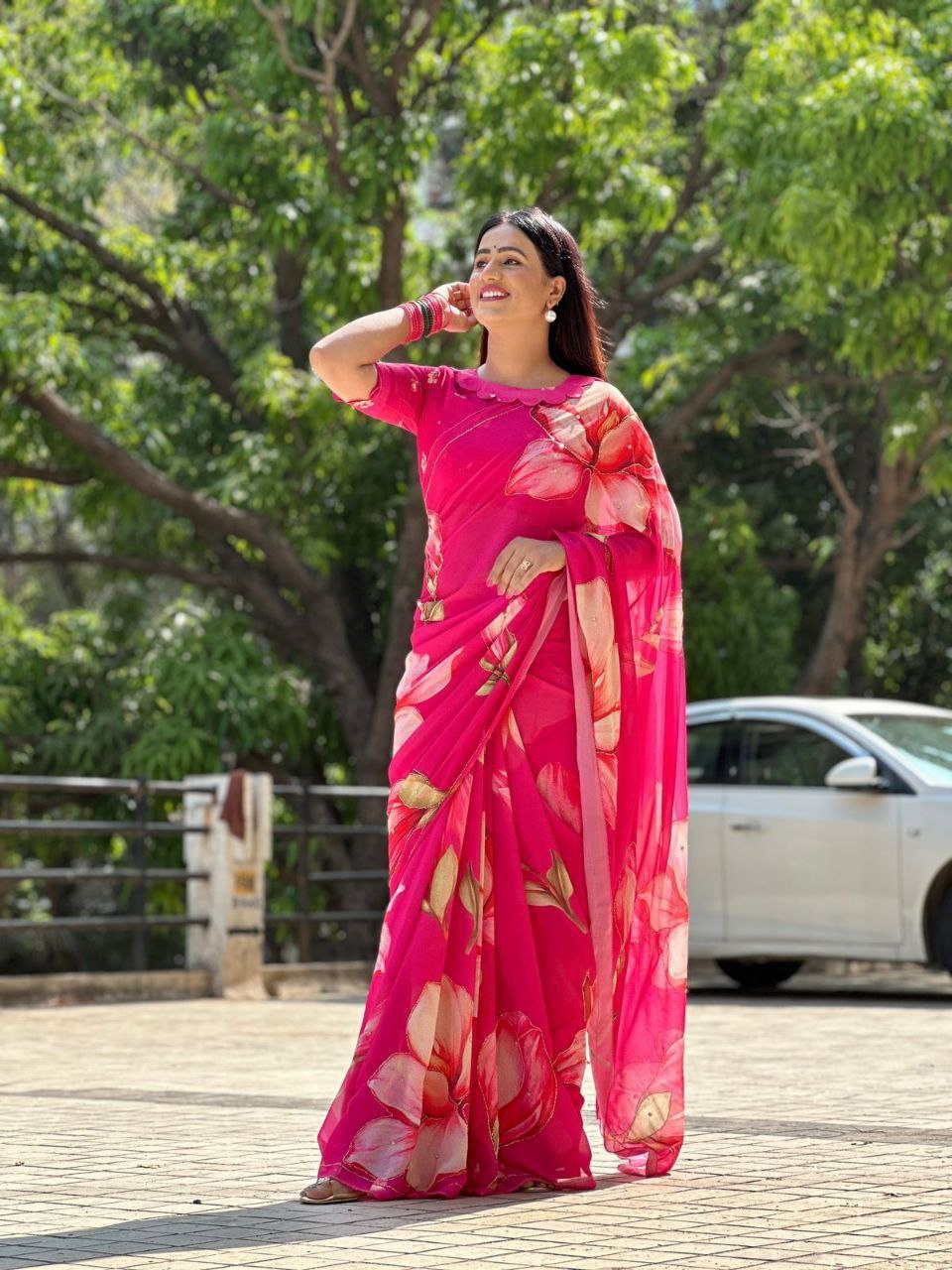 Bold Pink Georgette Floral Printed Saree Lightweight Summer Fashion Saree for Women