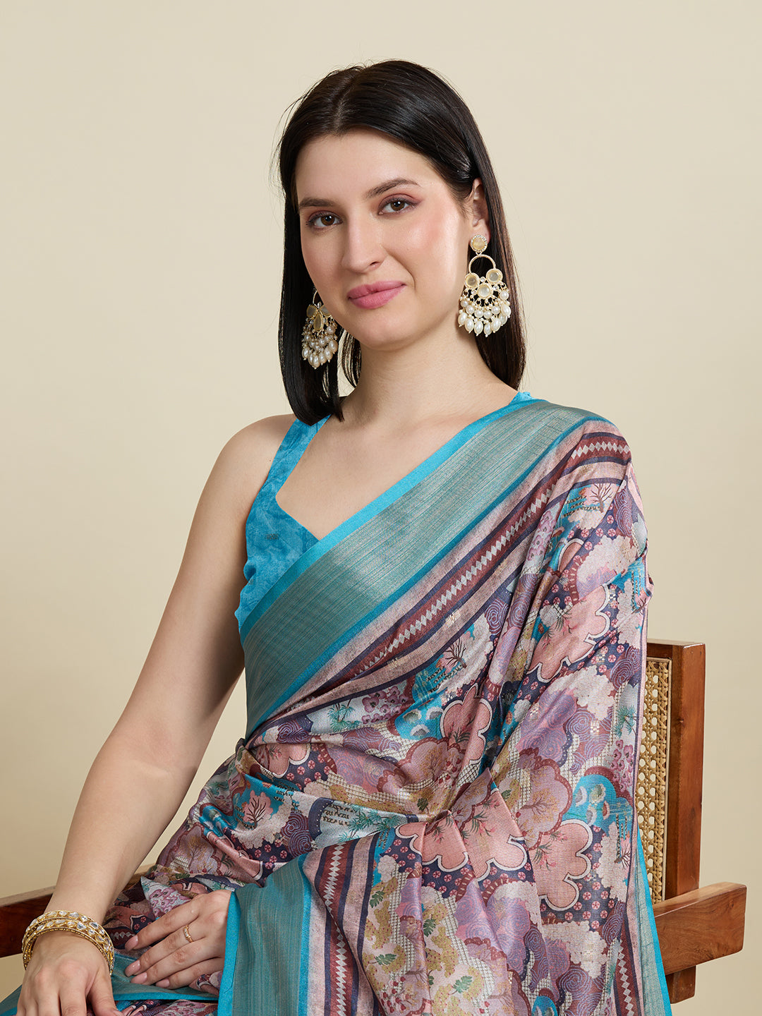 Elegant Semi Cotton Saree with Zari Border & All-Over Butti Contrast Blouse Included