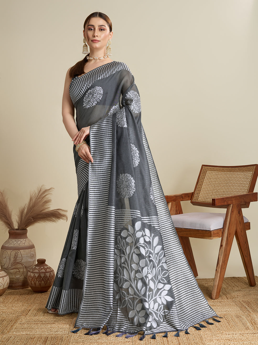 Grey Soft Silk Saree with Butti Blouse, Zari Lining Border Rich Pallu  Traditional Festive Wear