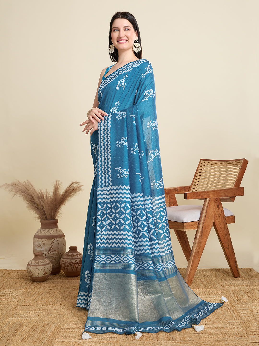 Light Blue Semi Cotton Saree with Print and Jari Pallu Elegant Saree with Blouse