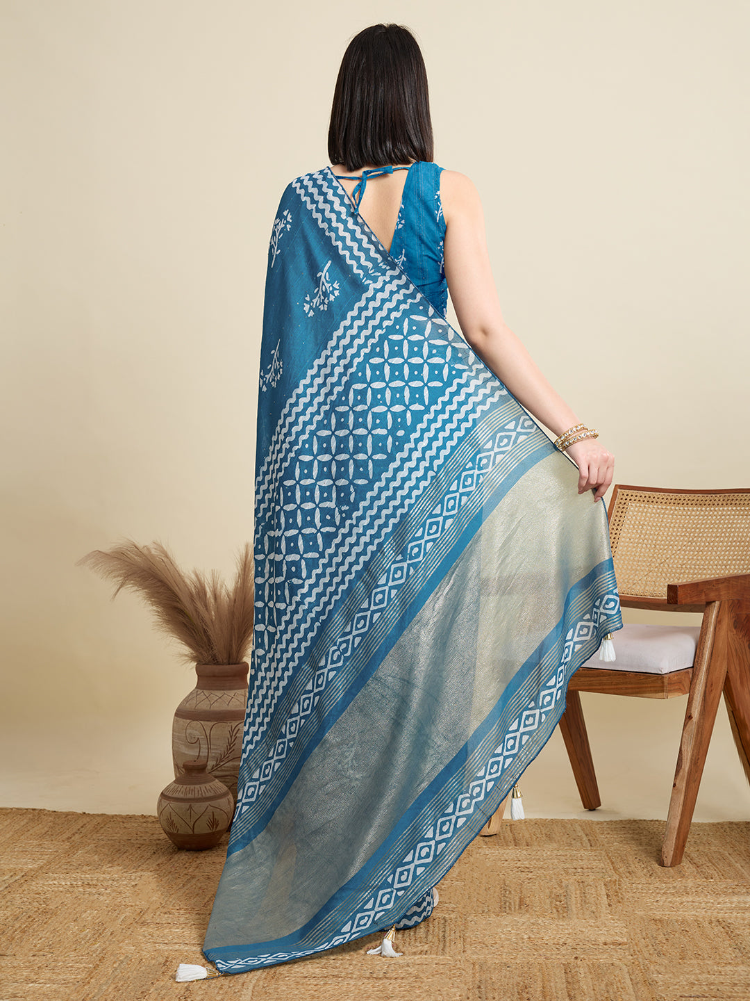 Light Blue Semi Cotton Saree with Print and Jari Pallu Elegant Saree with Blouse