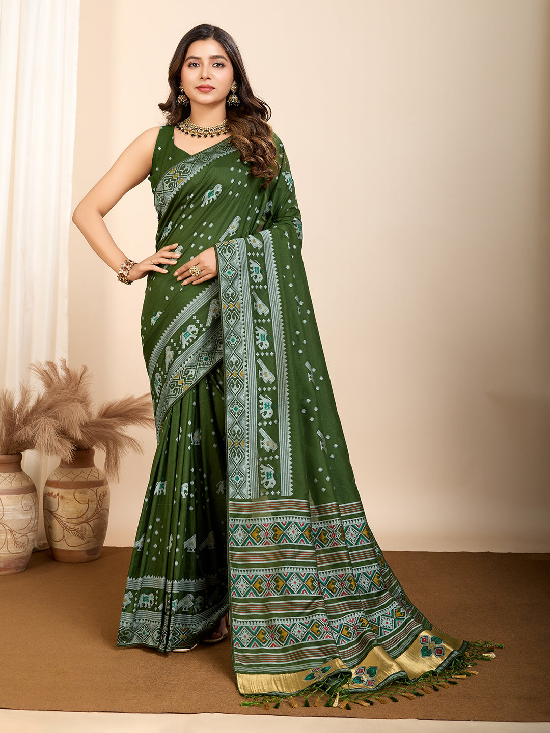 Pure Green Silk Saree with Meena Kari Weaving & Rich Pallu Elegant Festive