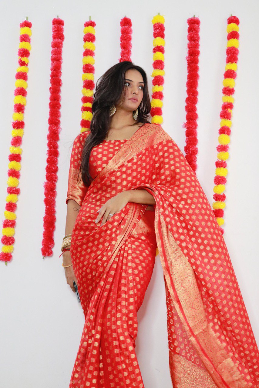 stunning-red-banarasi-silk-saree-with-golden-zari butta–perfect-for-festivals